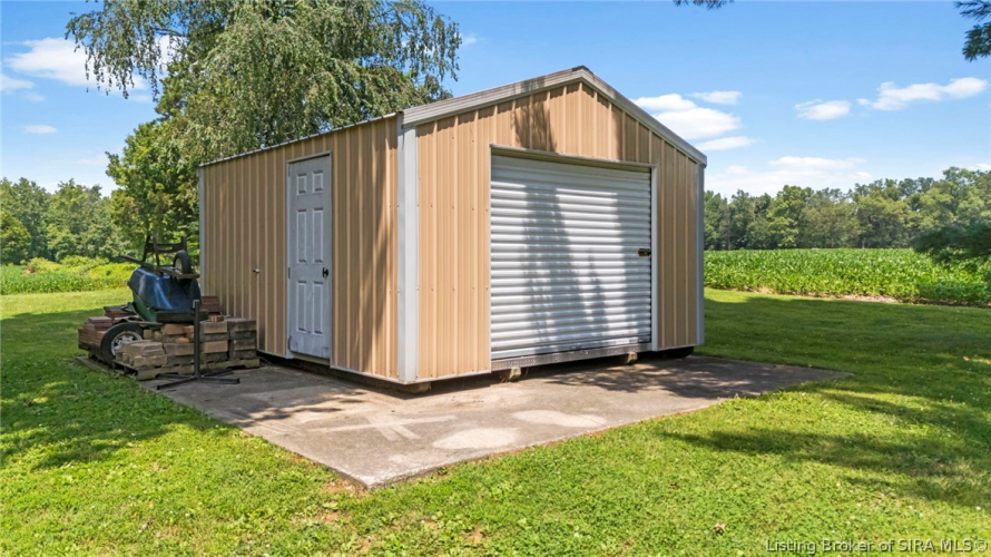Listing Image 12