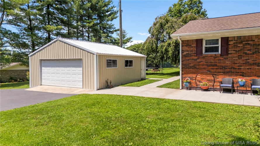 Listing Image 14