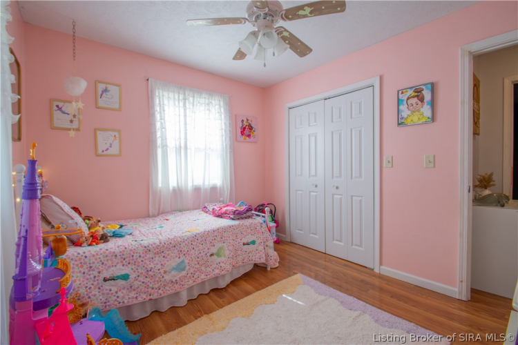 Listing Image 17