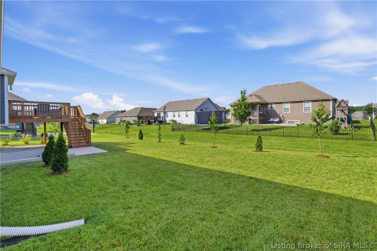 Listing Image 44