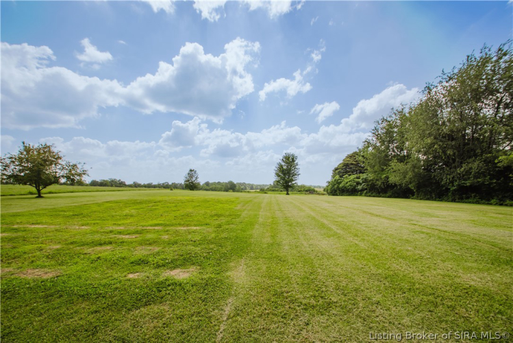 Listing Image 38