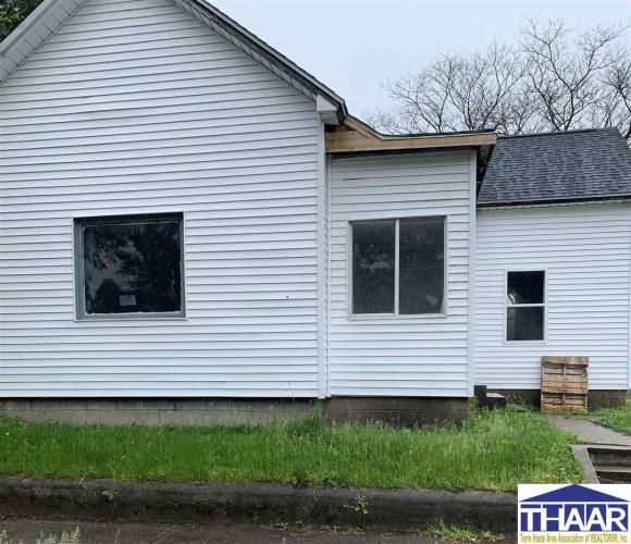 1351  1st Avenue Terre Haute, IN 47807 | MLS 102624