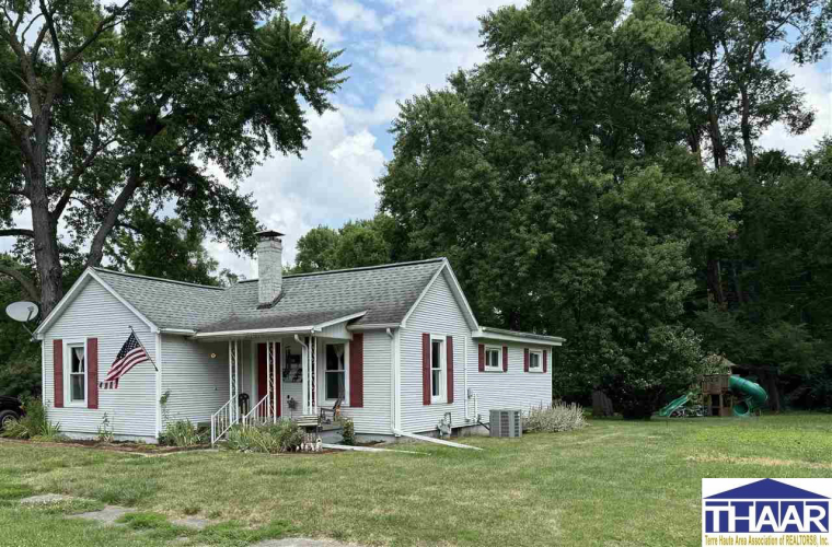 231 N 12th Street Clinton, IN 47842 | MLS 104005