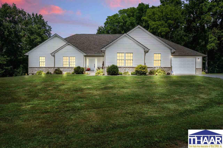 9423  Greencastle Road Terre Haute, IN 47805 | MLS 104240