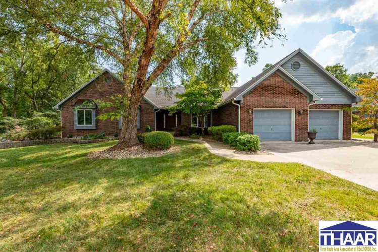 6833 E Manor Drive Terre Haute, IN 47802 | MLS 104402